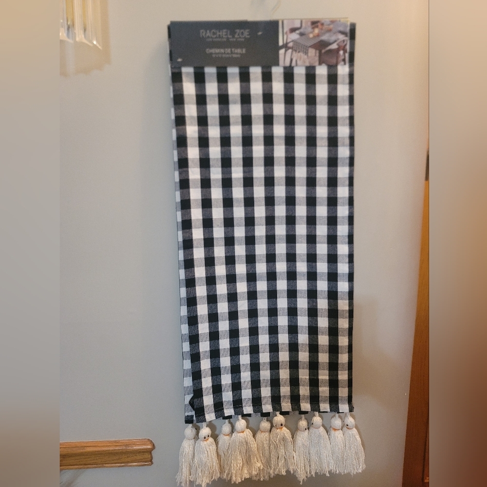 Rachel Zoe Table Runner With Ghost Tassles